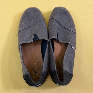 TOMS • Mens Espadrilles • size 9